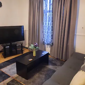 47r Place , Dagenham United Kingdom
