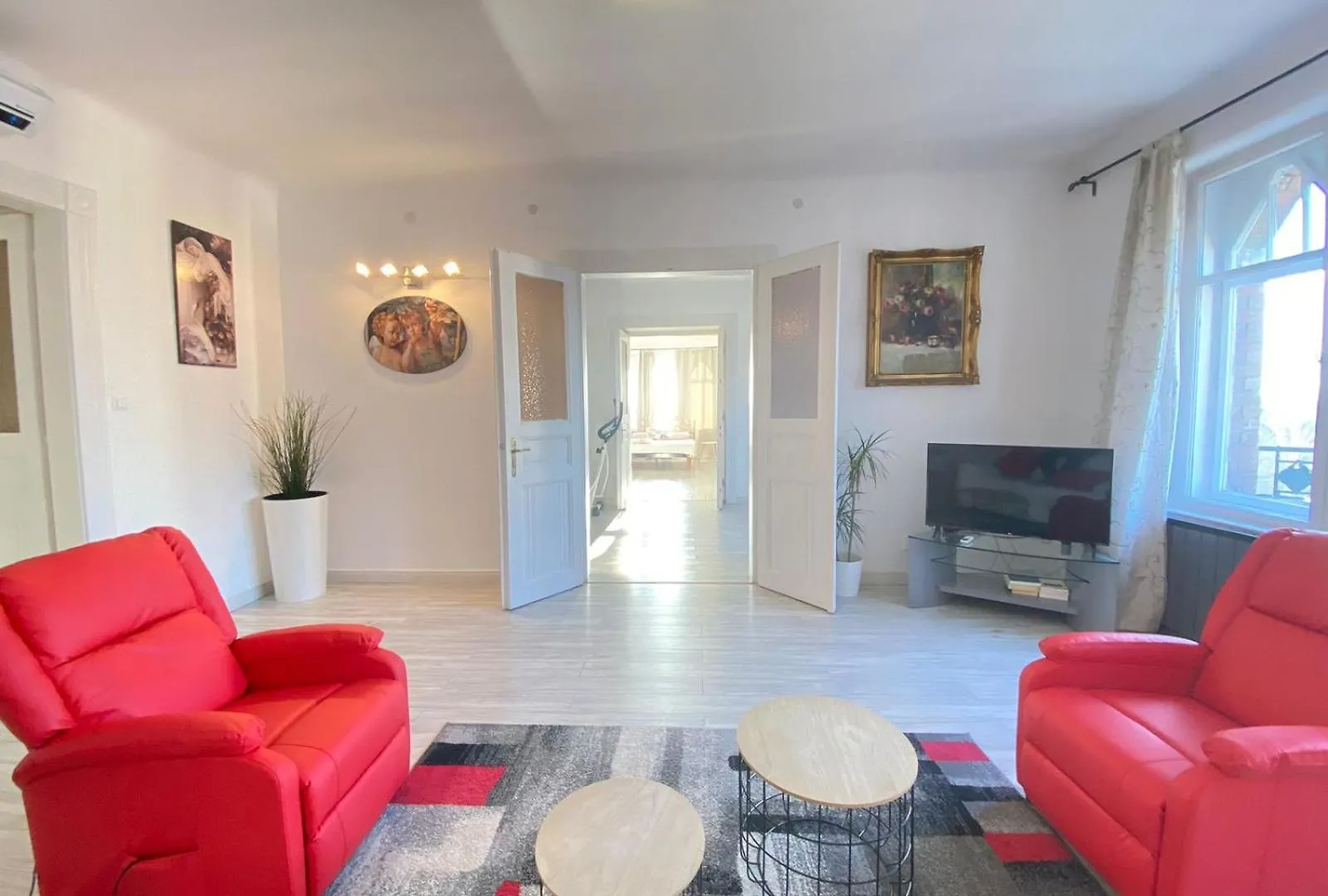 Penthouse In The Castle location